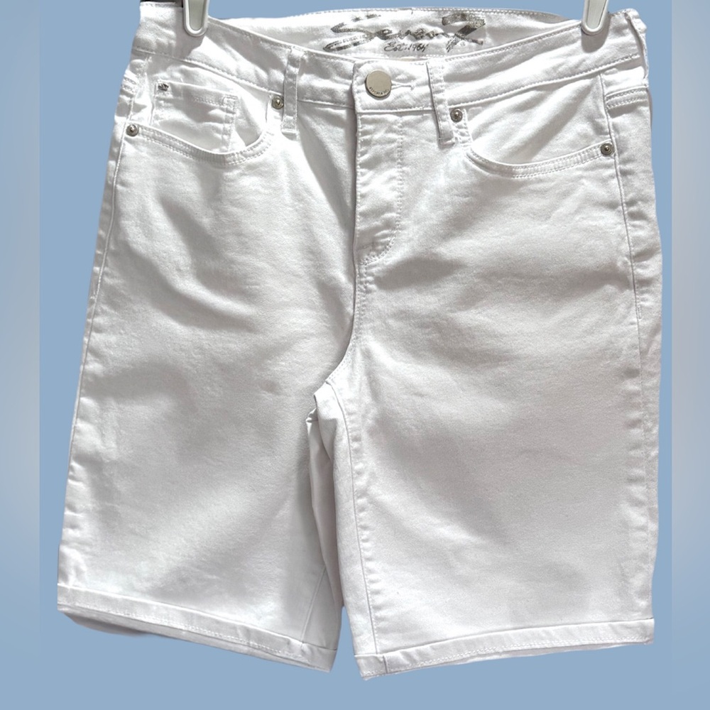 Seven 7 White High Rise Bermuda Shorts Size 8 - Picture 1 of 6